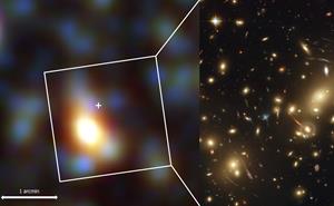The Abell 2218 cluster as seen by the SPIRE instrument on Herschel, in relation to an image from the Hubble Space Telescope.