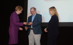 ​​​Professor Mike Hapgood receiving the Baron Marcel Nicolet Medal for Space Weather and Space Climate​