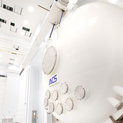 Vacuum chamber in the NSTF