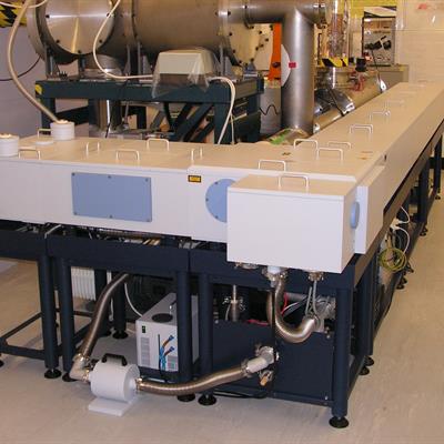 ​​​​​​​​​​​​​​High-resolution Fourier Transform Spectrometer in our Spectroscopy Facility