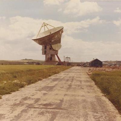 Archive photograph of Chilbolton antenna.