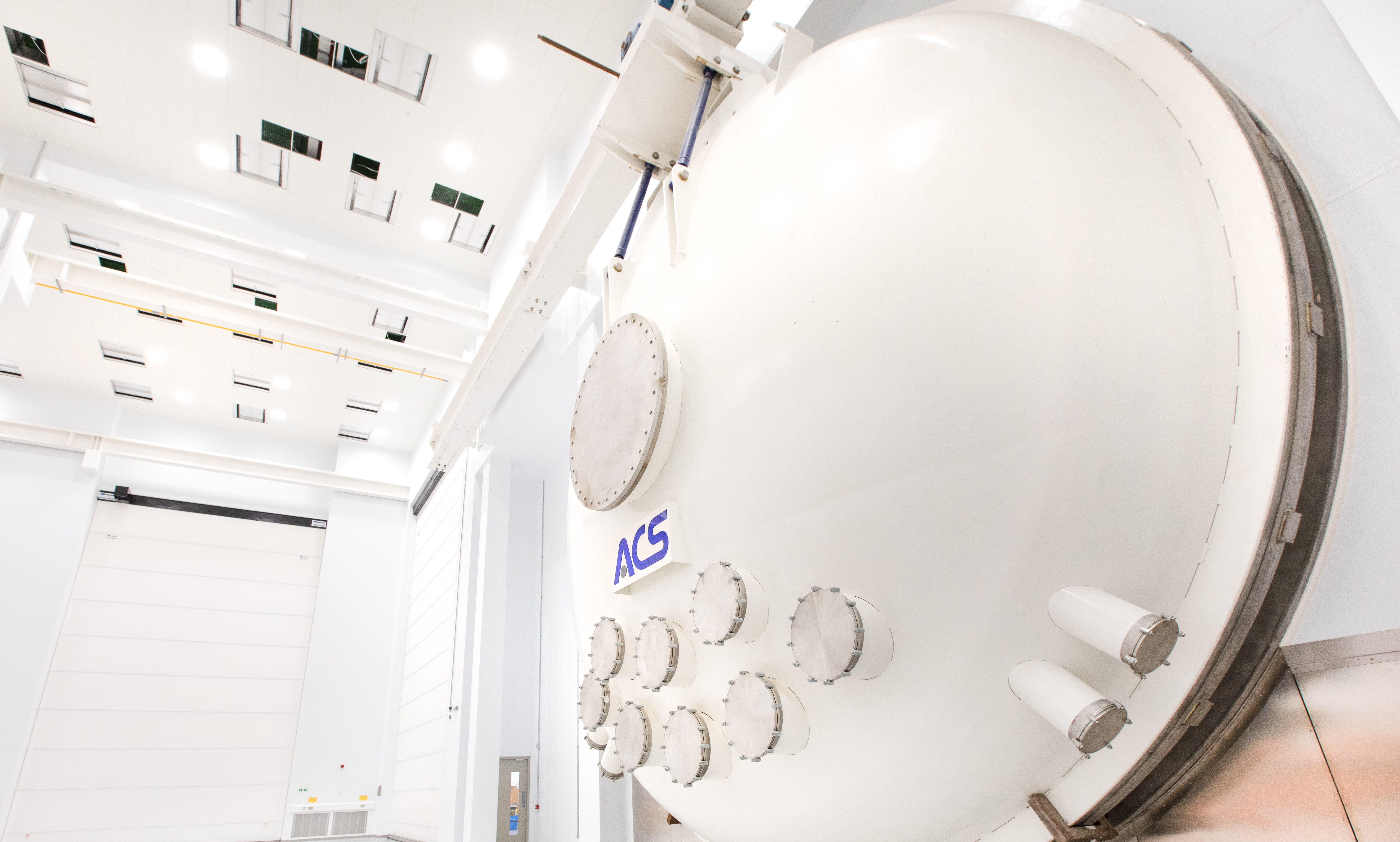 7 meter vacuum chamber in the National Satellite Test Chamber